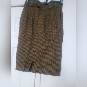 Jones New York size 10 wool skirt